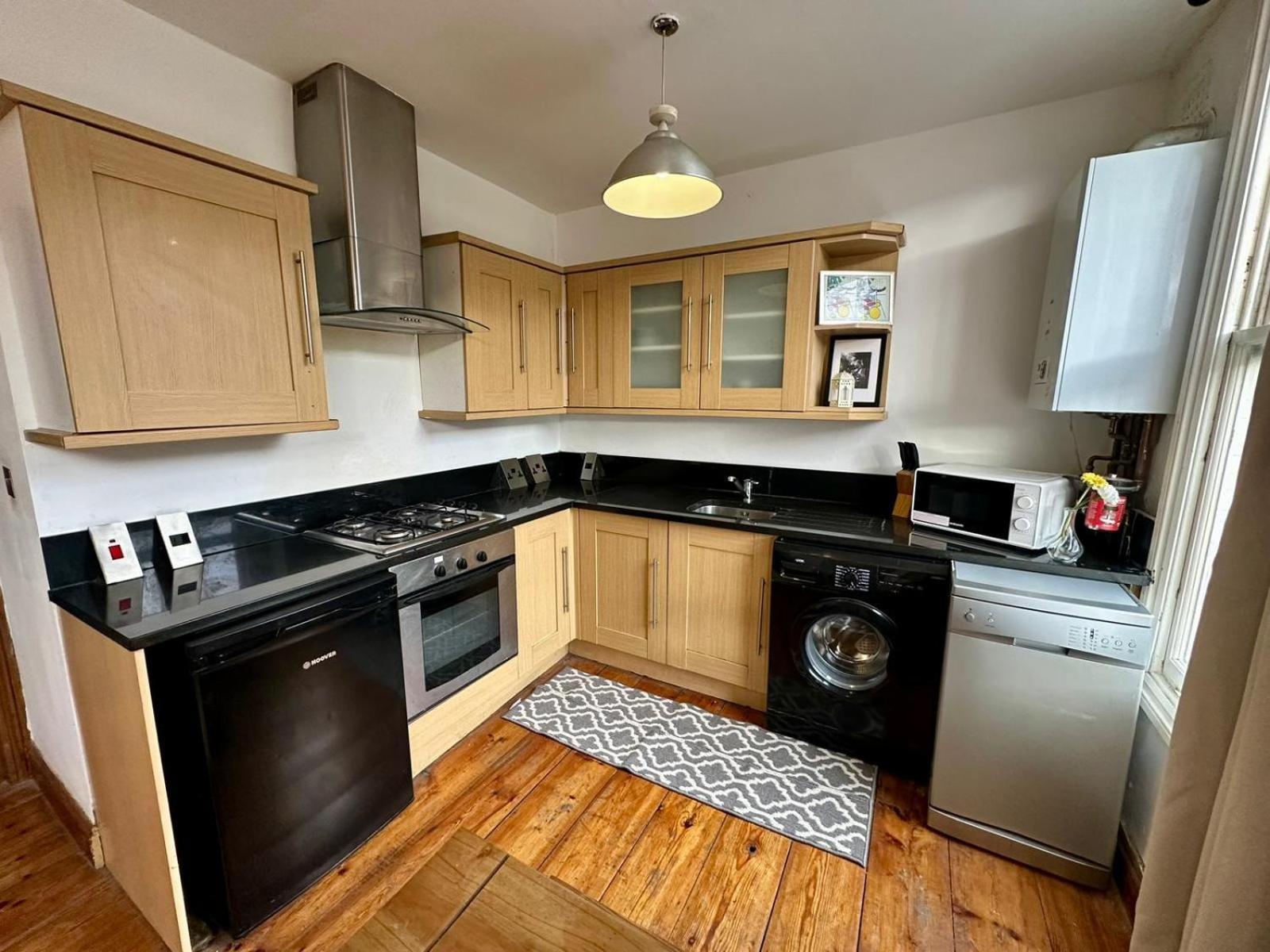 Lovely 1 Bed Apartment 2 Min To Station Λονδίνο Εξωτερικό φωτογραφία