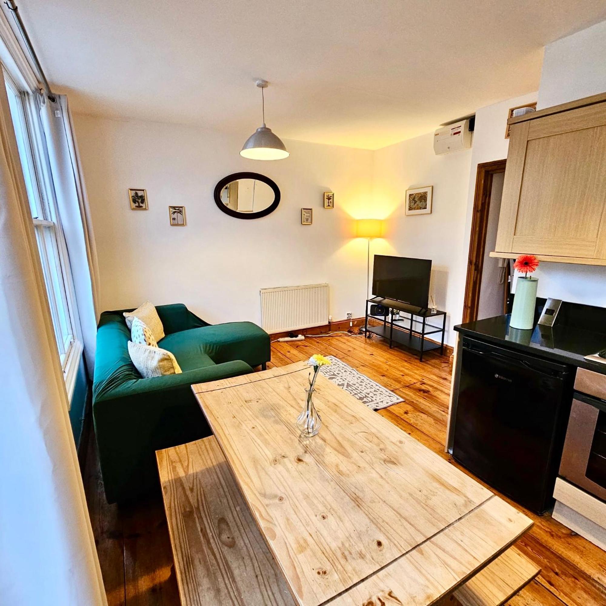Lovely 1 Bed Apartment 2 Min To Station Λονδίνο Εξωτερικό φωτογραφία
