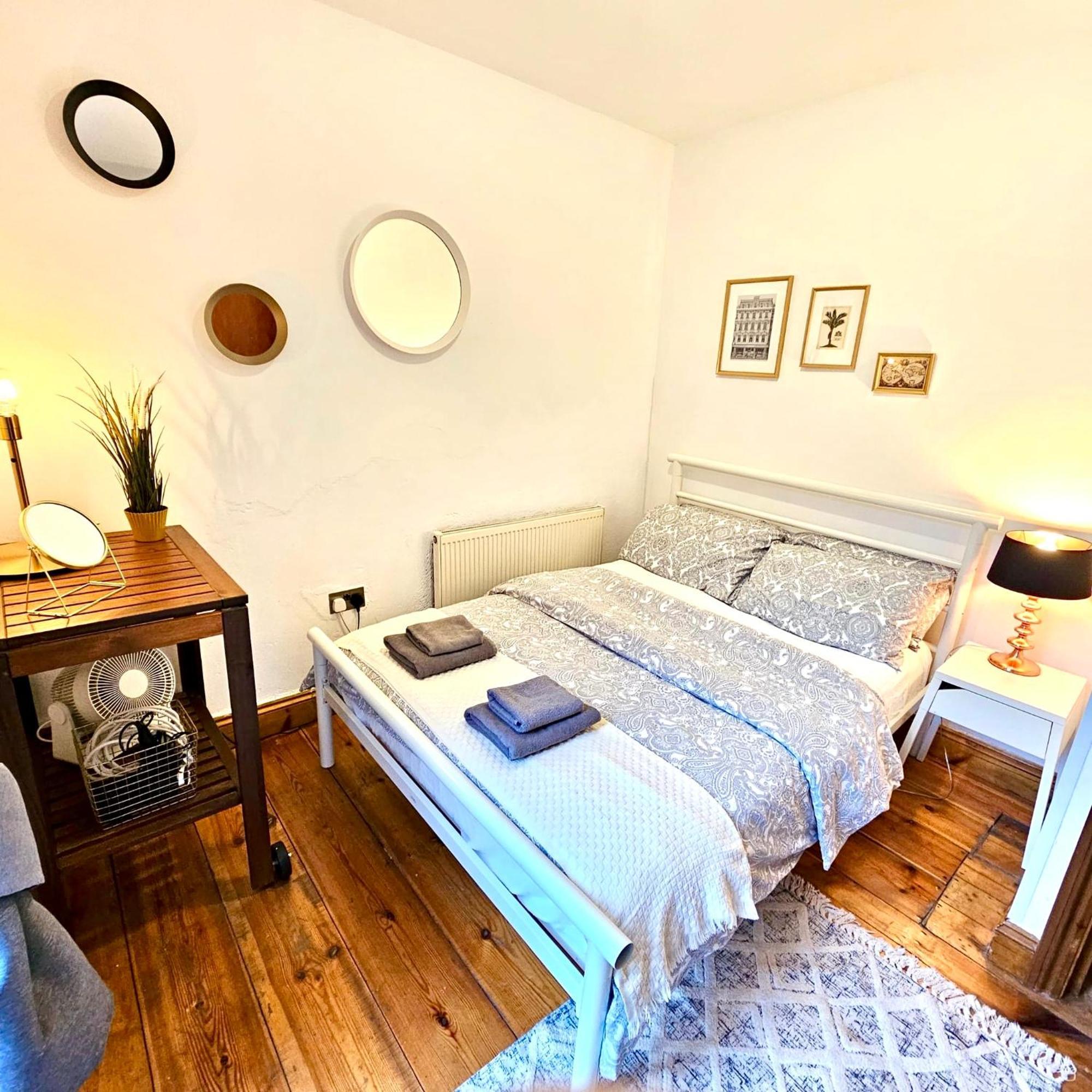 Lovely 1 Bed Apartment 2 Min To Station Λονδίνο Εξωτερικό φωτογραφία